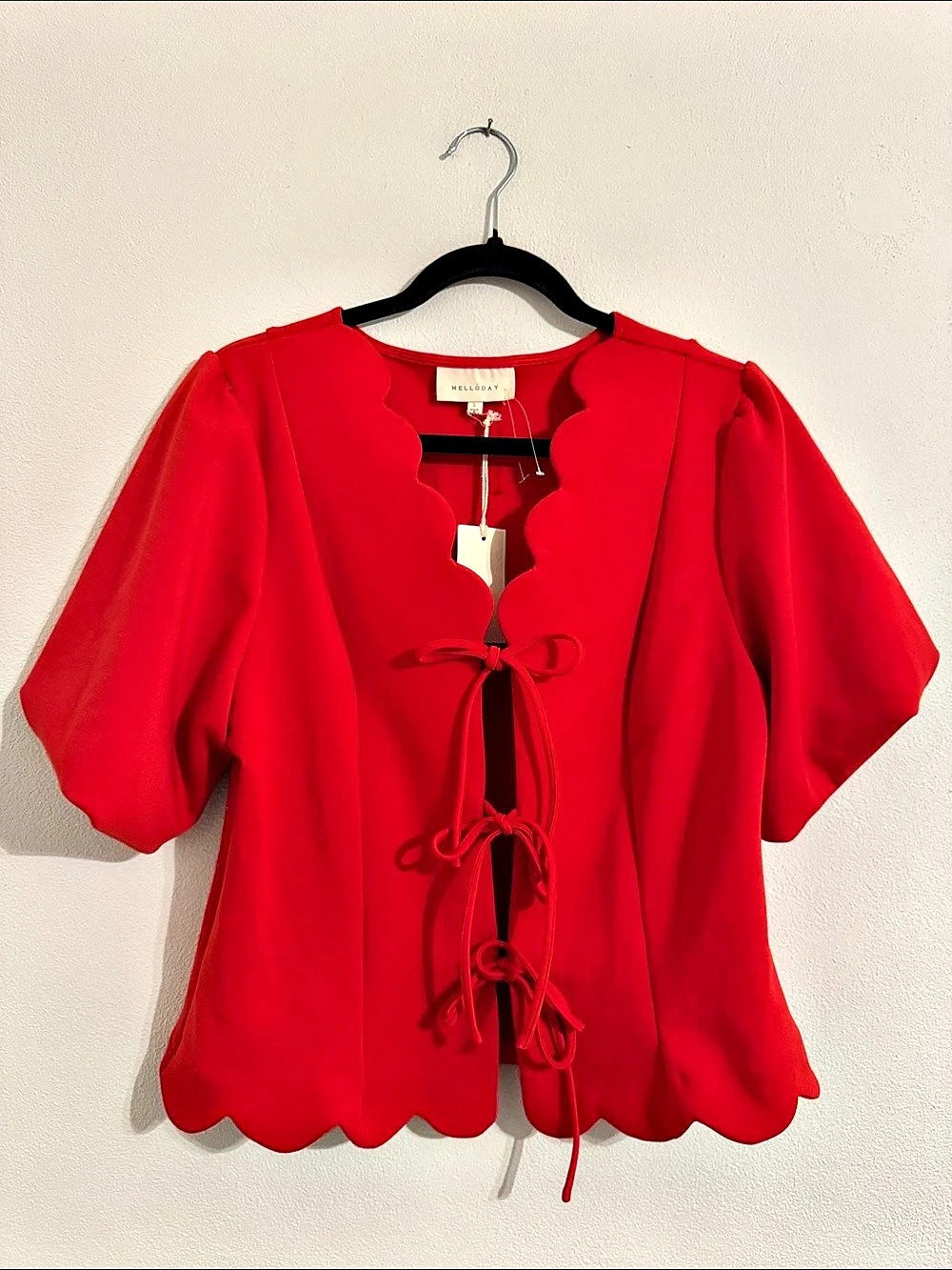 Melloday Red Lace-Up Scalloped Blouse Size Large NWT